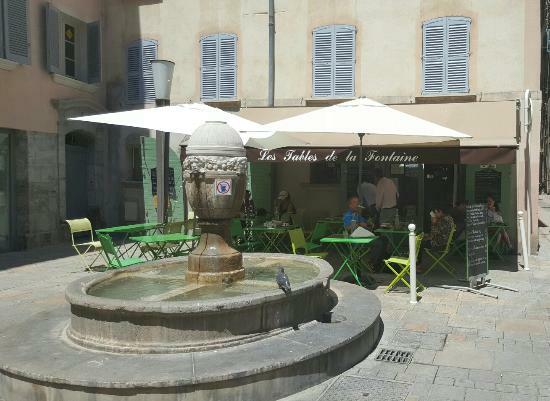 Les Tables de la Fontaine