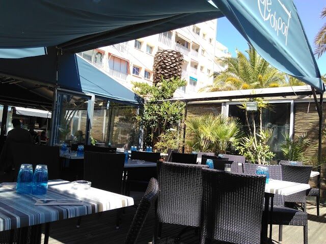 Le Cafe du Port