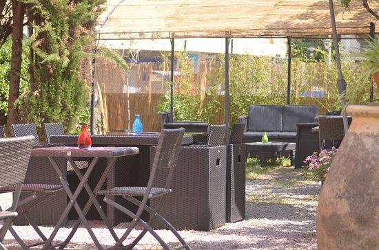 Le Cafe des Arts