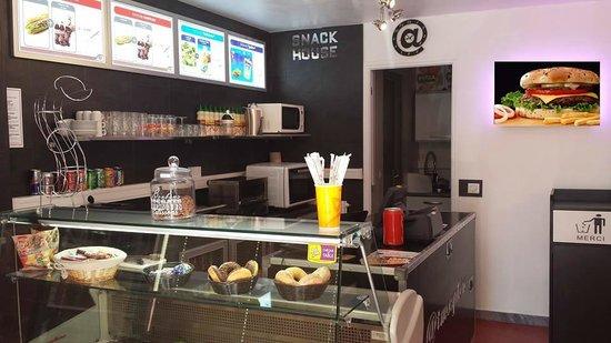 Snack - House