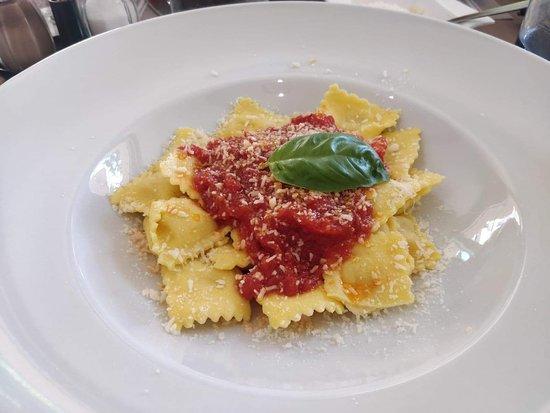 A Tavola Con L'Italia
