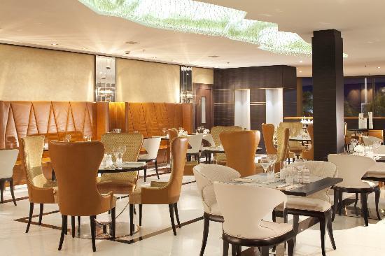 JW Grill Cannes