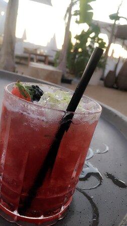 Hyde Beach Cannes