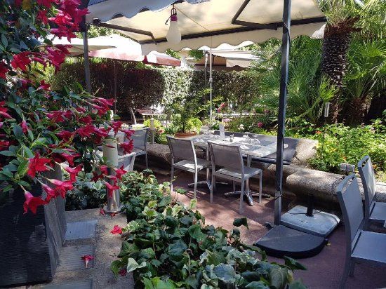 La Brasserie Tradition and Gourmandise