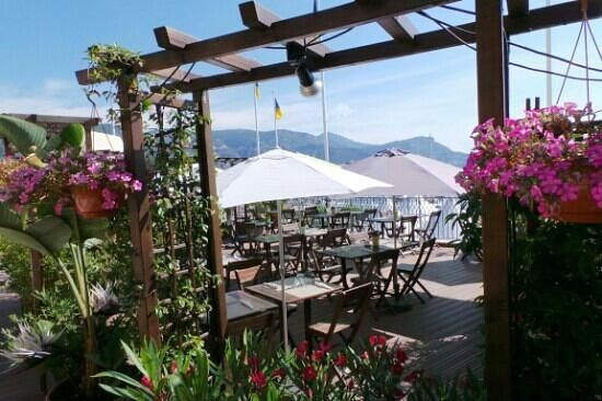 Seaside Café