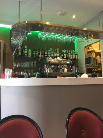 Le Palace Cafe